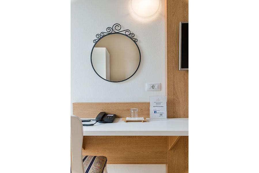 Hotel Dvorec 톨민 외부 사진