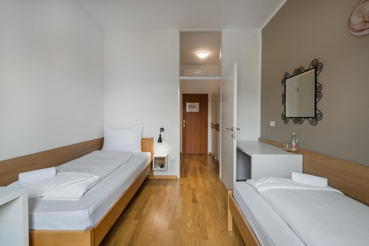 Hotel Dvorec 톨민 외부 사진